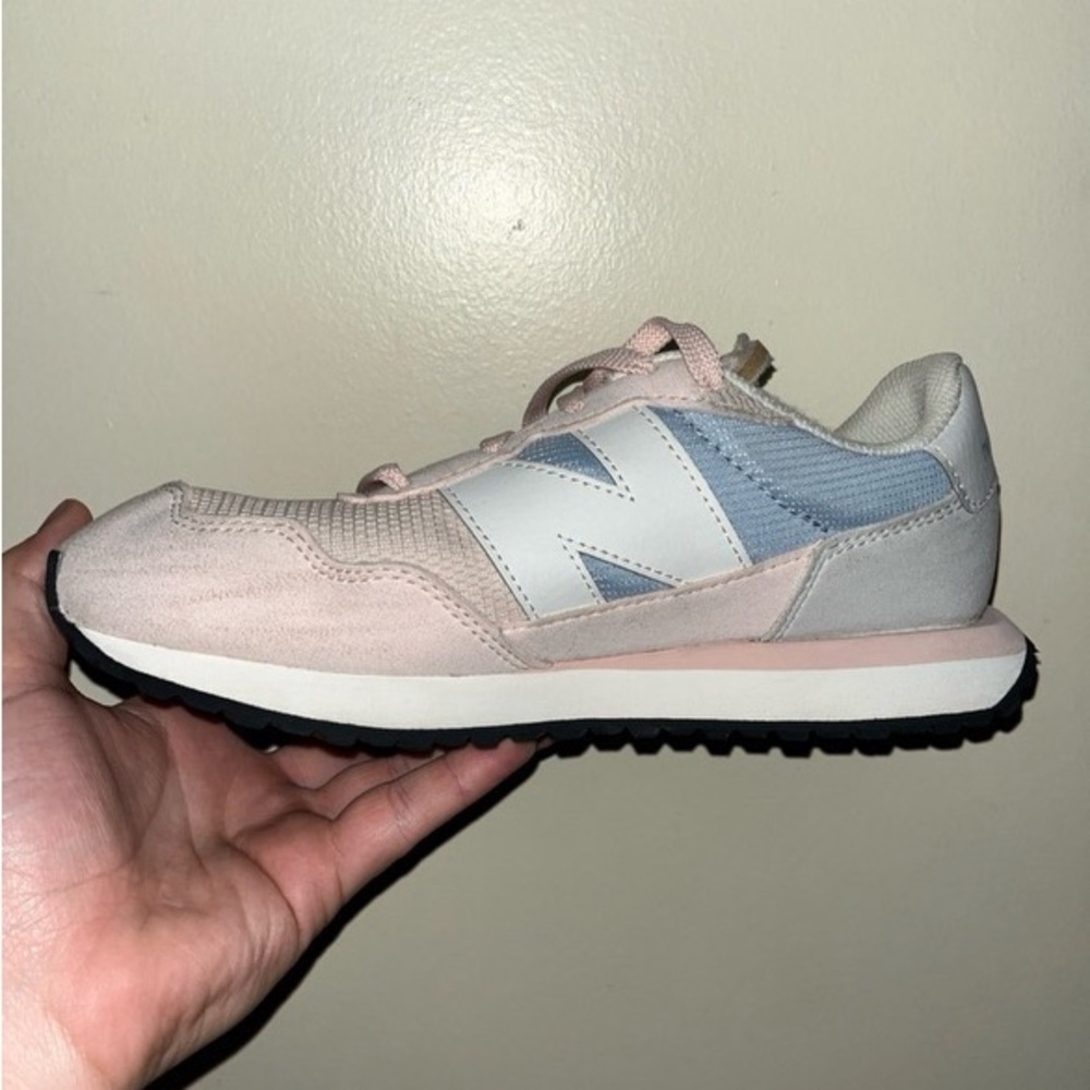 New Balance 237 - image 6
